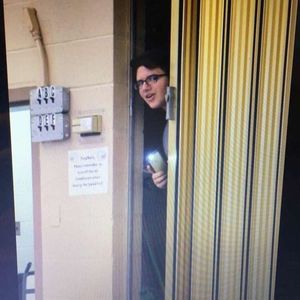 Meet your Posher, Leo